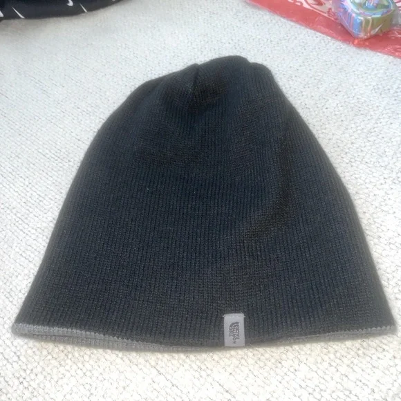 North face black hat - Picture 1 of 1